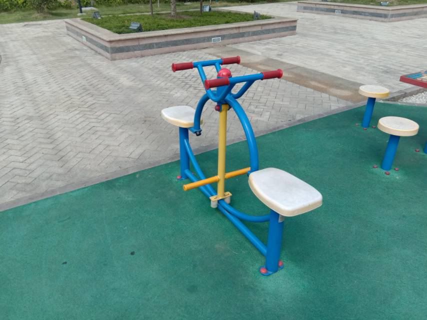 下肢康復器