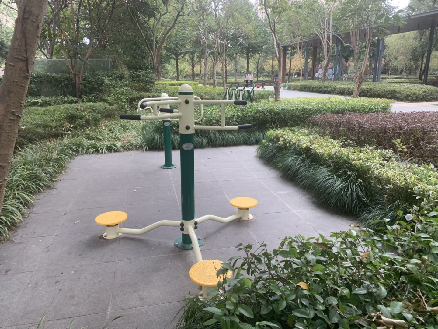 三人轉(zhuǎn)腰器