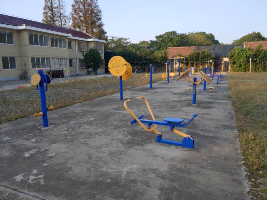 長征旋具廠生活區(qū)健身點