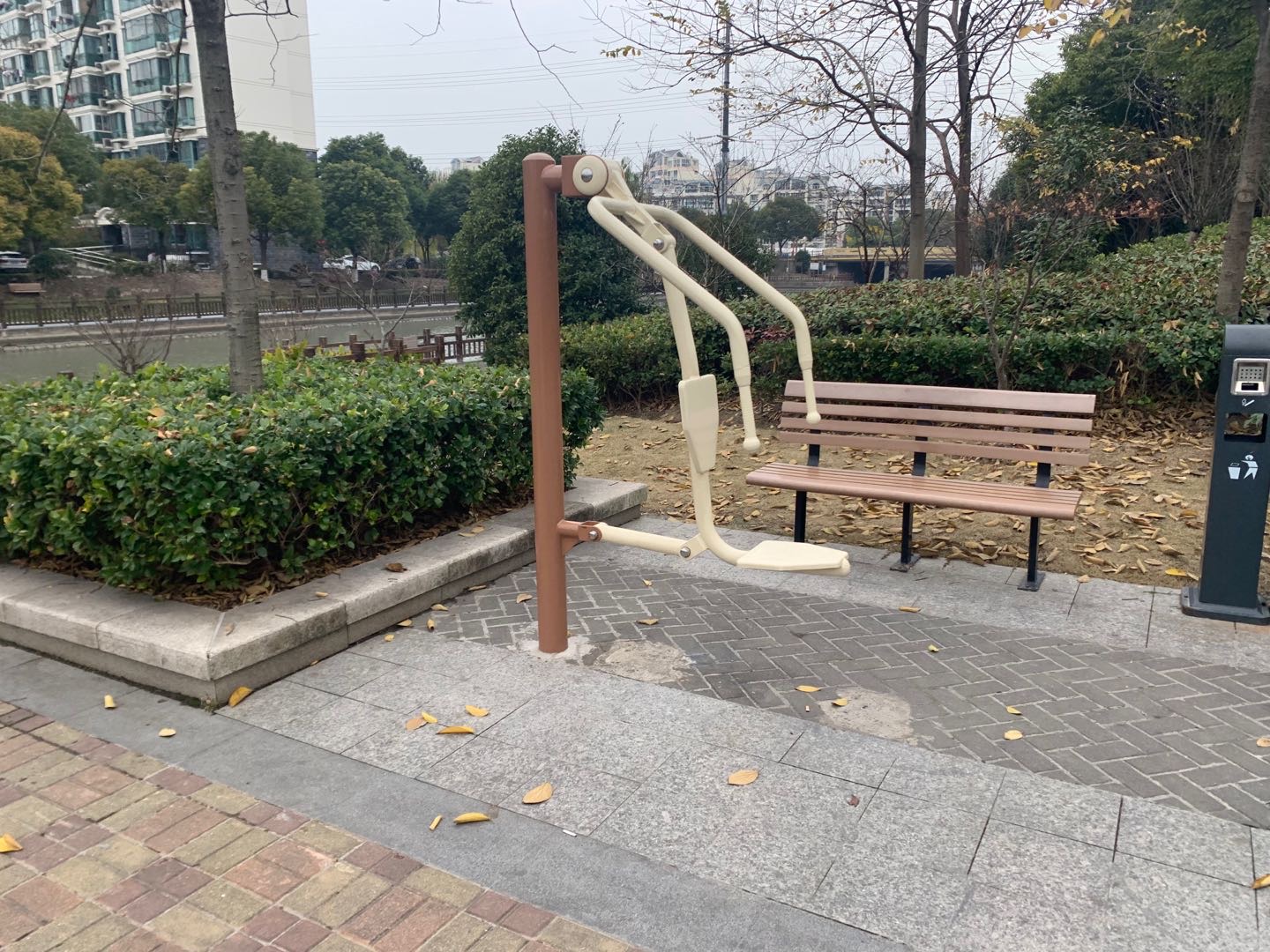 坐拉訓練器 坐拉訓練器