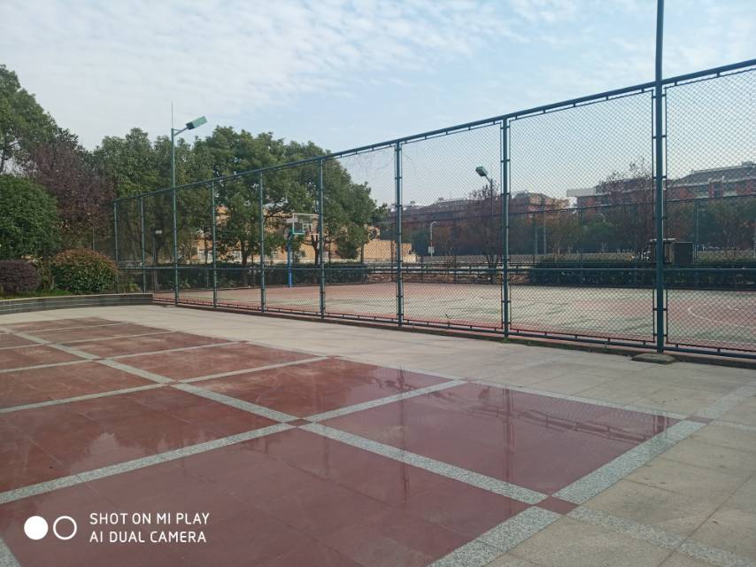 一心村籃球場(chǎng)