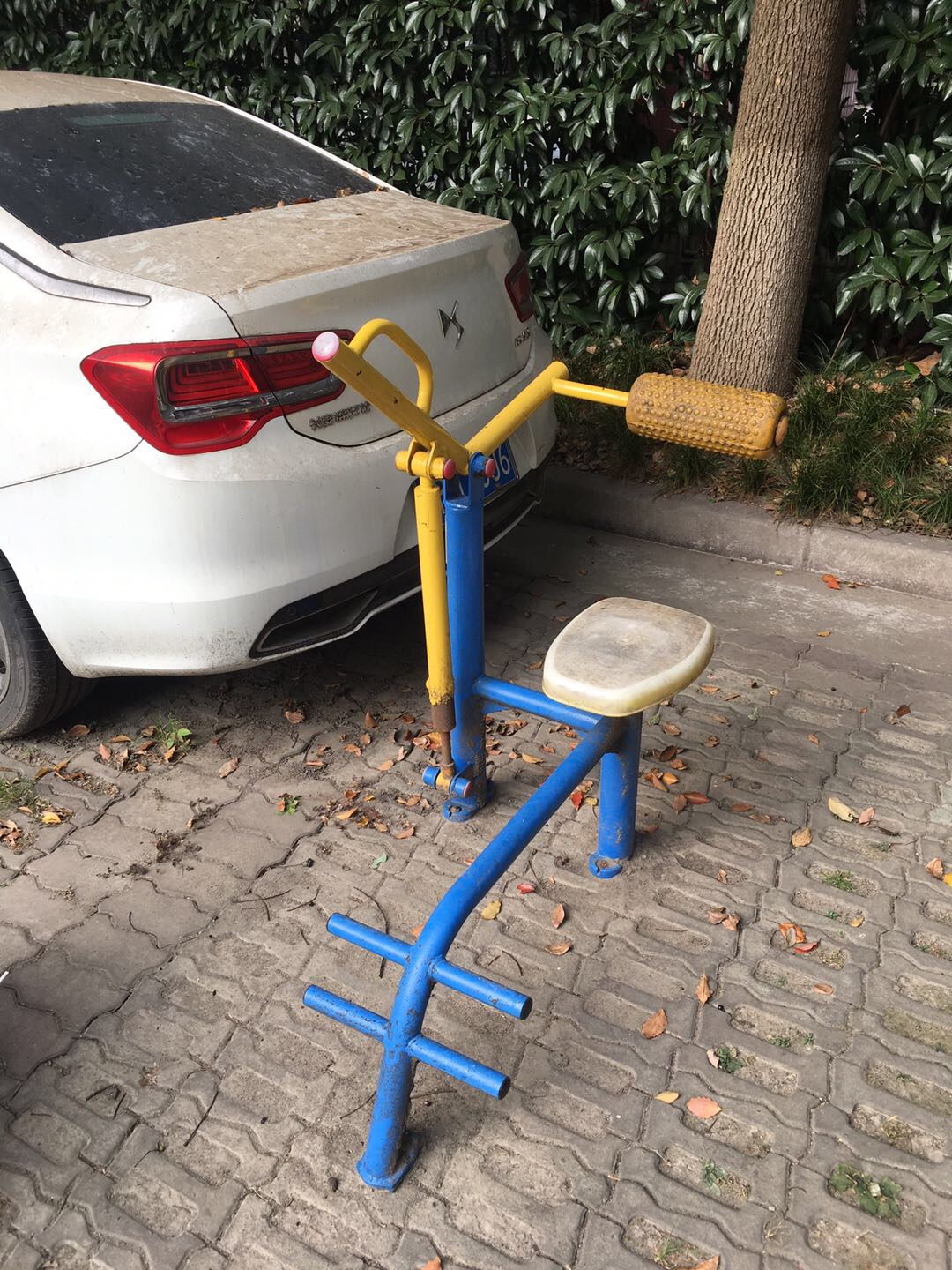 腹背鍛煉器 腹背鍛煉器