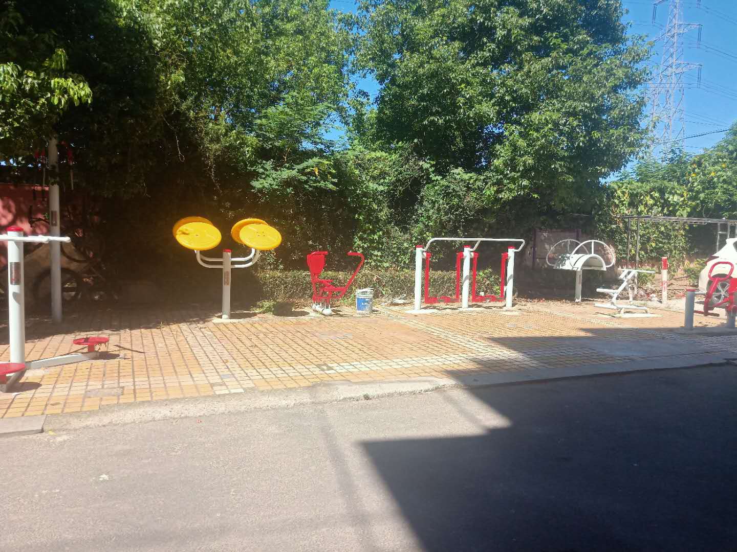 南新六居健身點(diǎn)