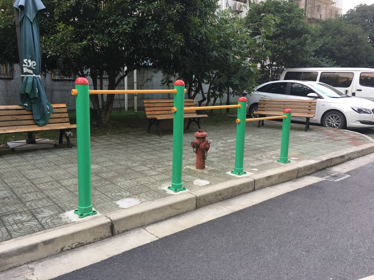 多聯壓腿架 多聯壓腿架