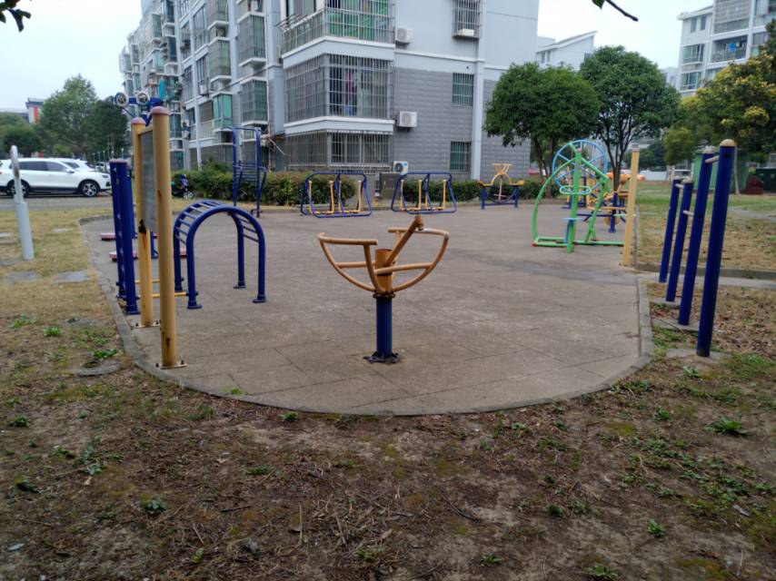 云錦新苑健身點