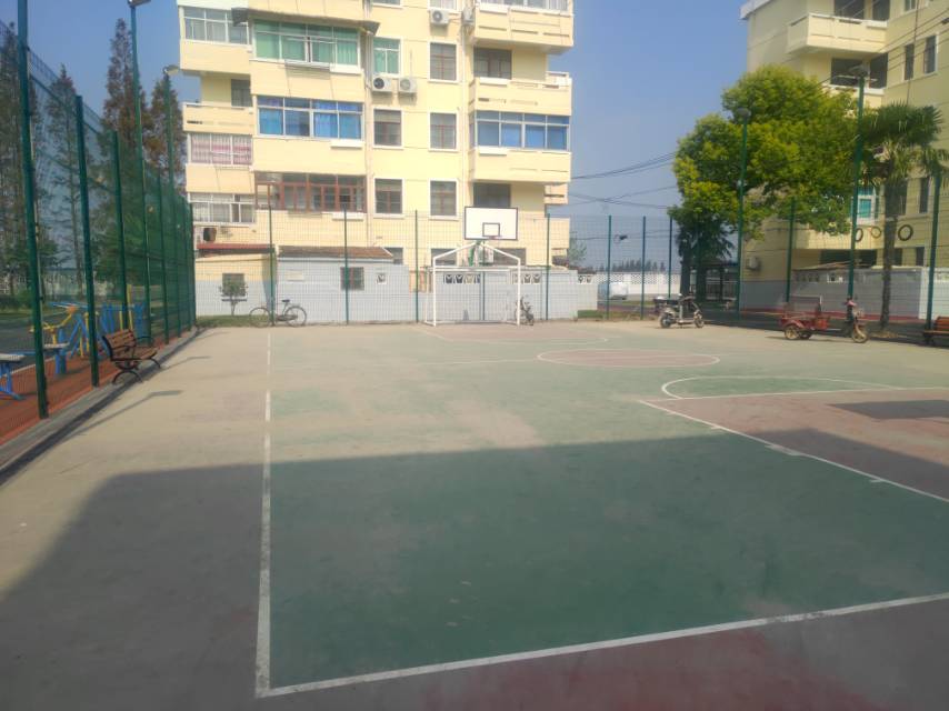 二村籃球場 二村籃球場