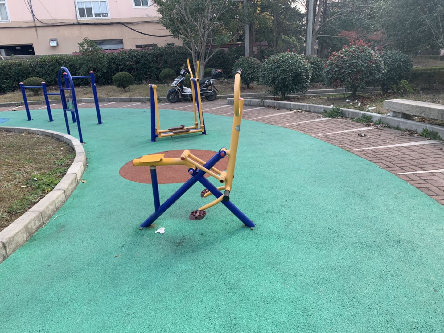 健騎機(jī) 健騎機(jī)