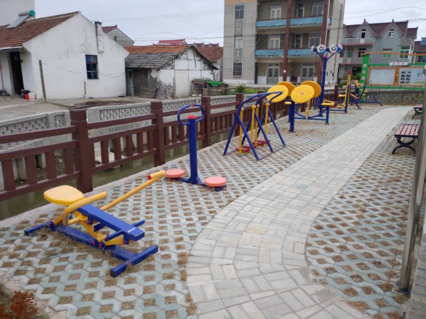 萬祥鎮(zhèn)新振村健身點(diǎn)