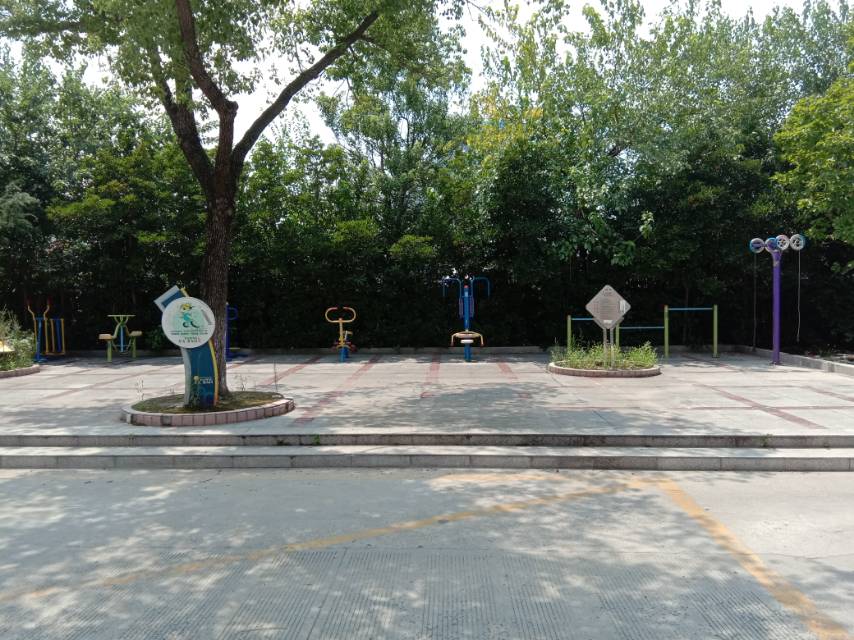 彭趙小區南區市民健身點