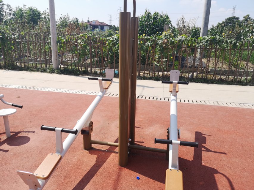 蹺蹺板（四站位）