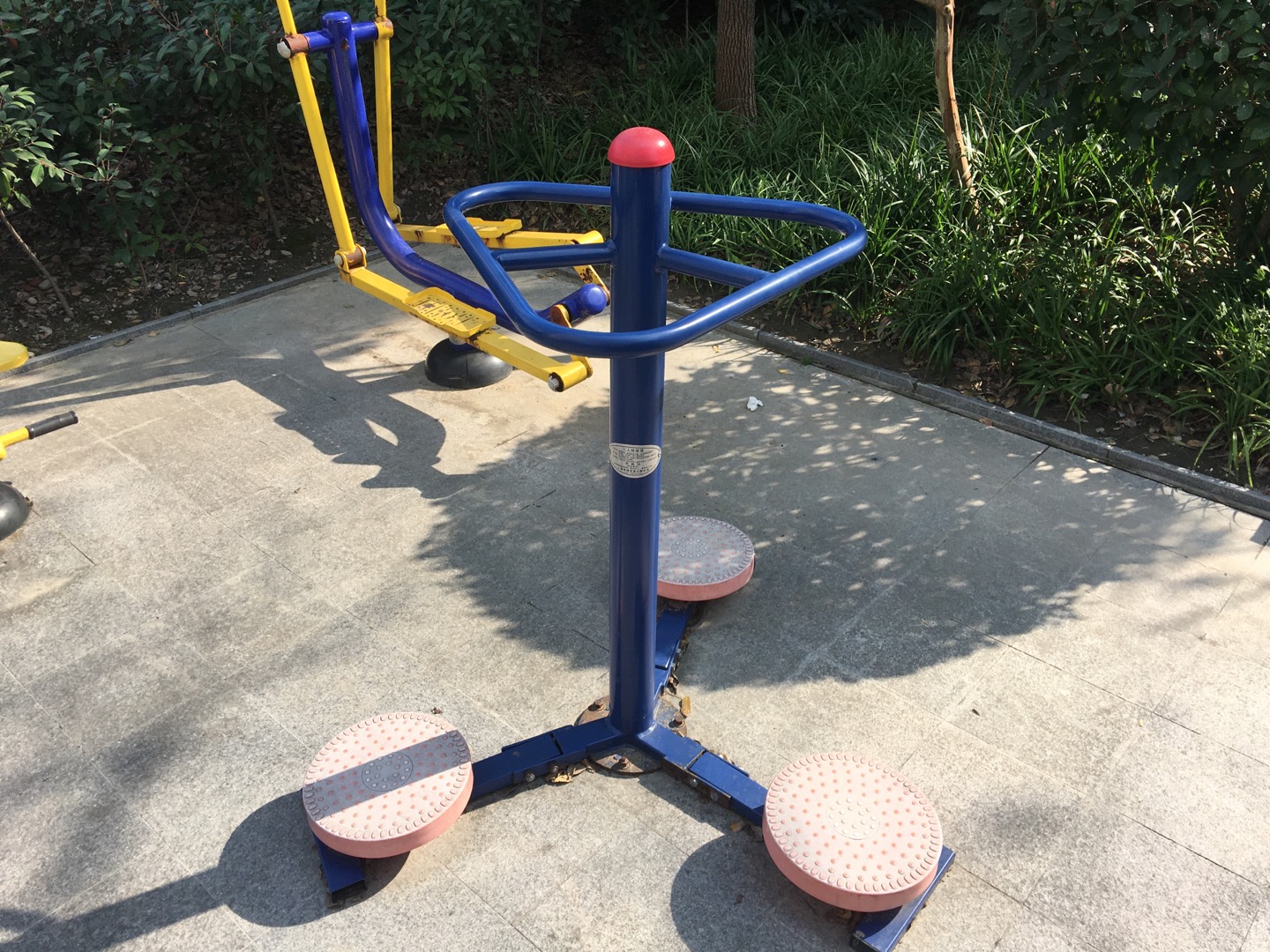 三人轉(zhuǎn)腰器