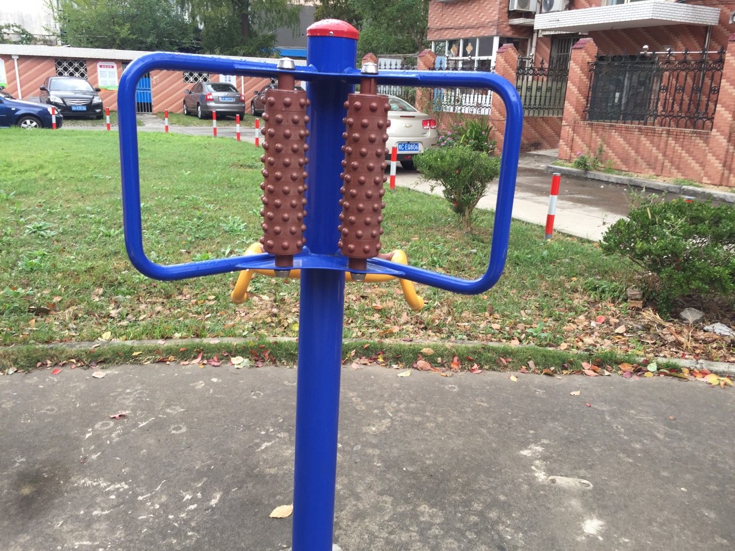 腰背按摩器 腰背按摩器