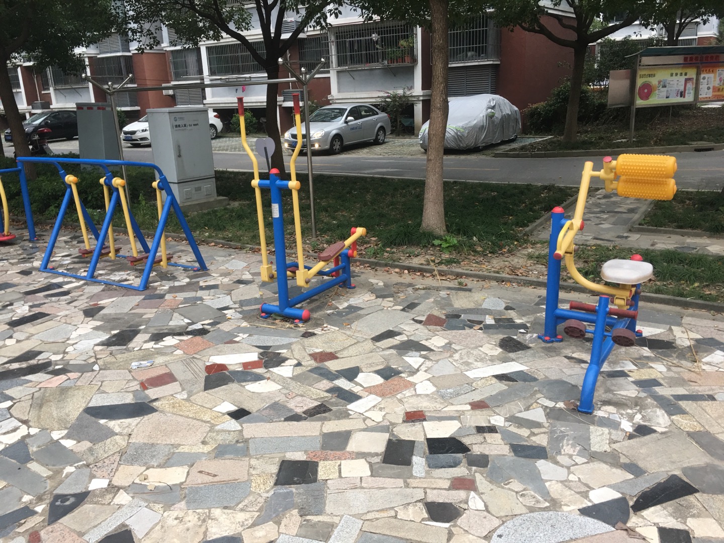 鎮(zhèn)南人家健身點(1) 鎮(zhèn)南人家健身點(1)