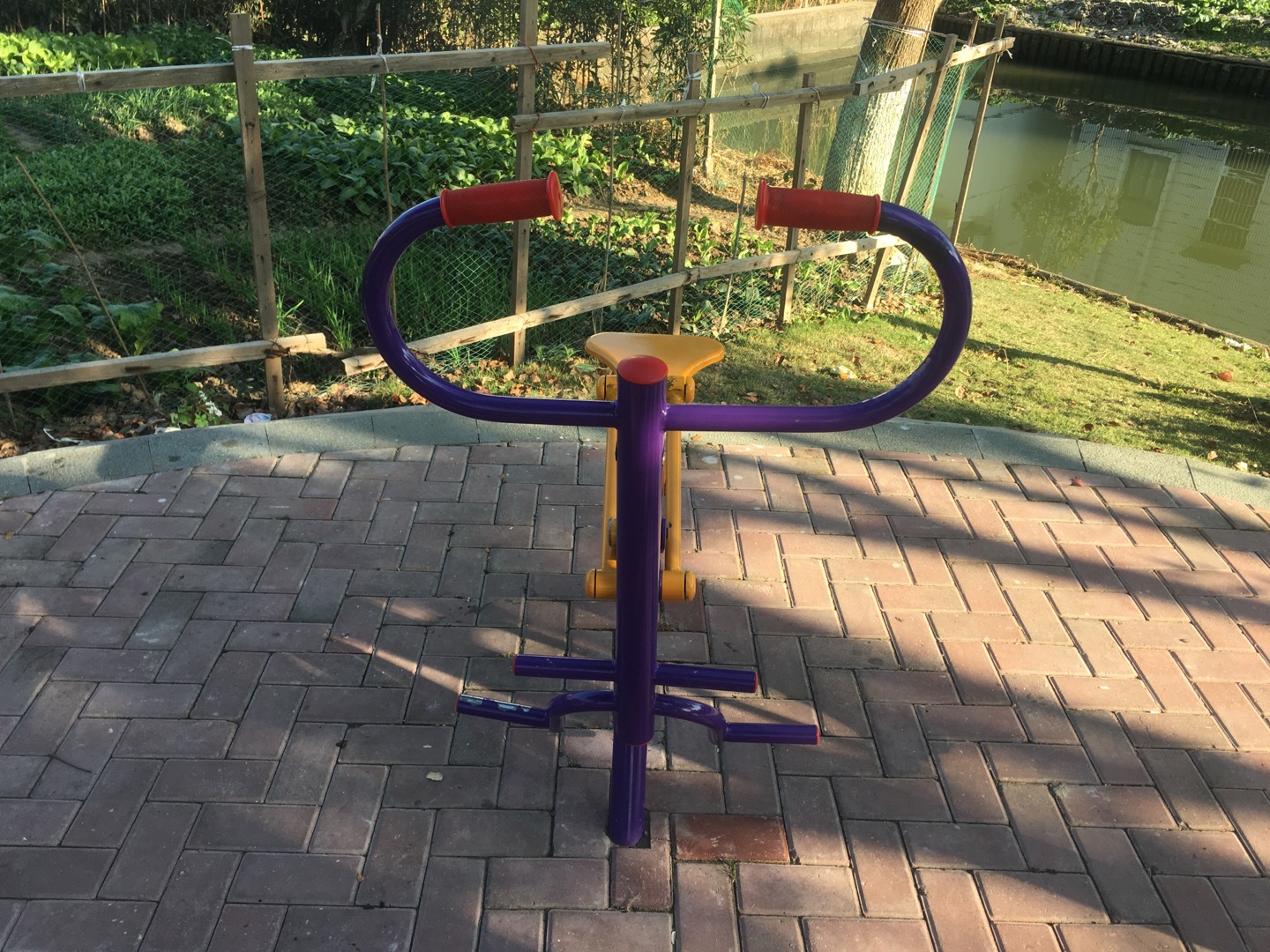 健騎機 健騎機