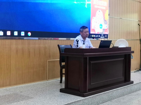 黃咸成校長總結講話_副本.jpg