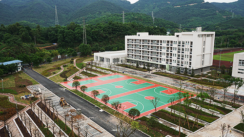 20年重慶市體育運動學校室內外硅PU場地